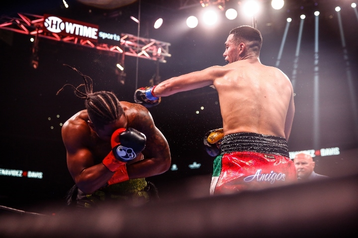 Photos: David Benavidez Busts Up Kyrone Davis For Stoppage Win - Boxing